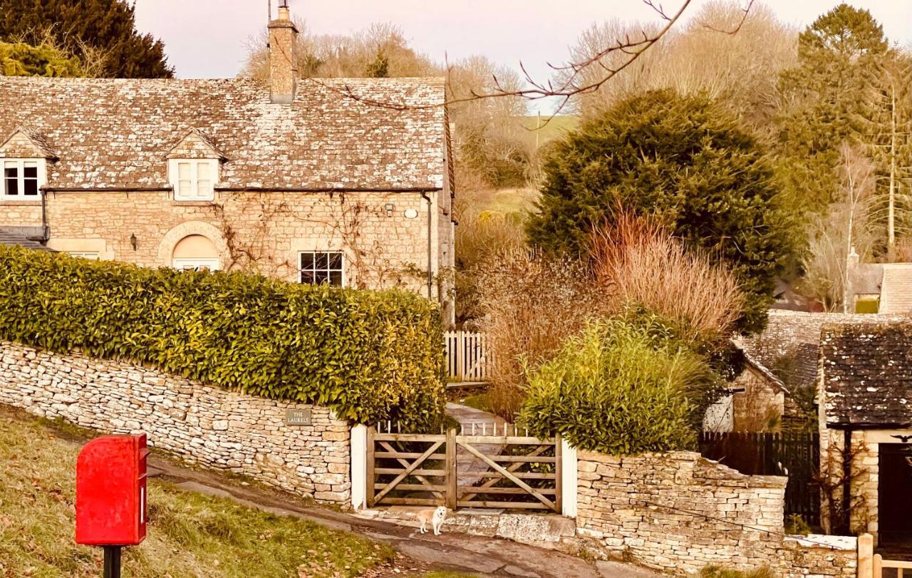 The Old Post Office Studio Apartment In A Beautiful Cotswold Village Cirencester Exteriér fotografie