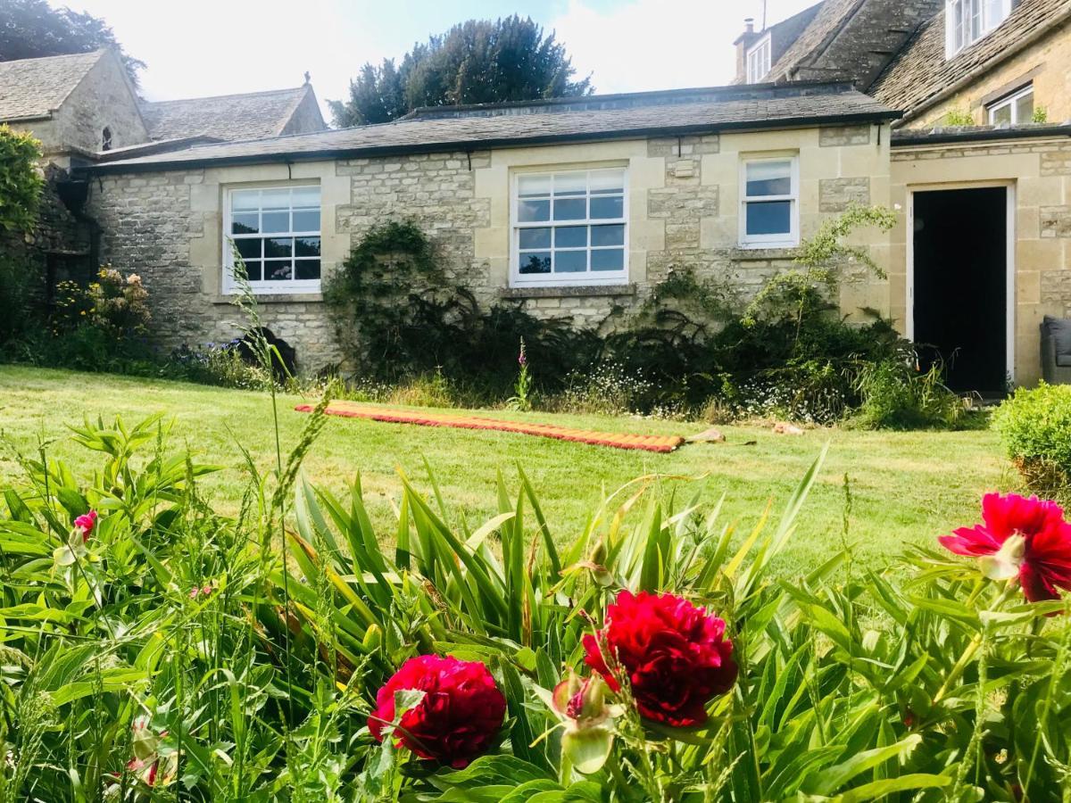 The Old Post Office Studio Apartment In A Beautiful Cotswold Village Cirencester Exteriér fotografie